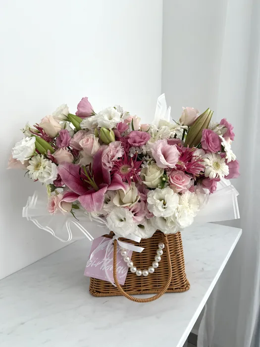 סל פרחים: GARDENIA